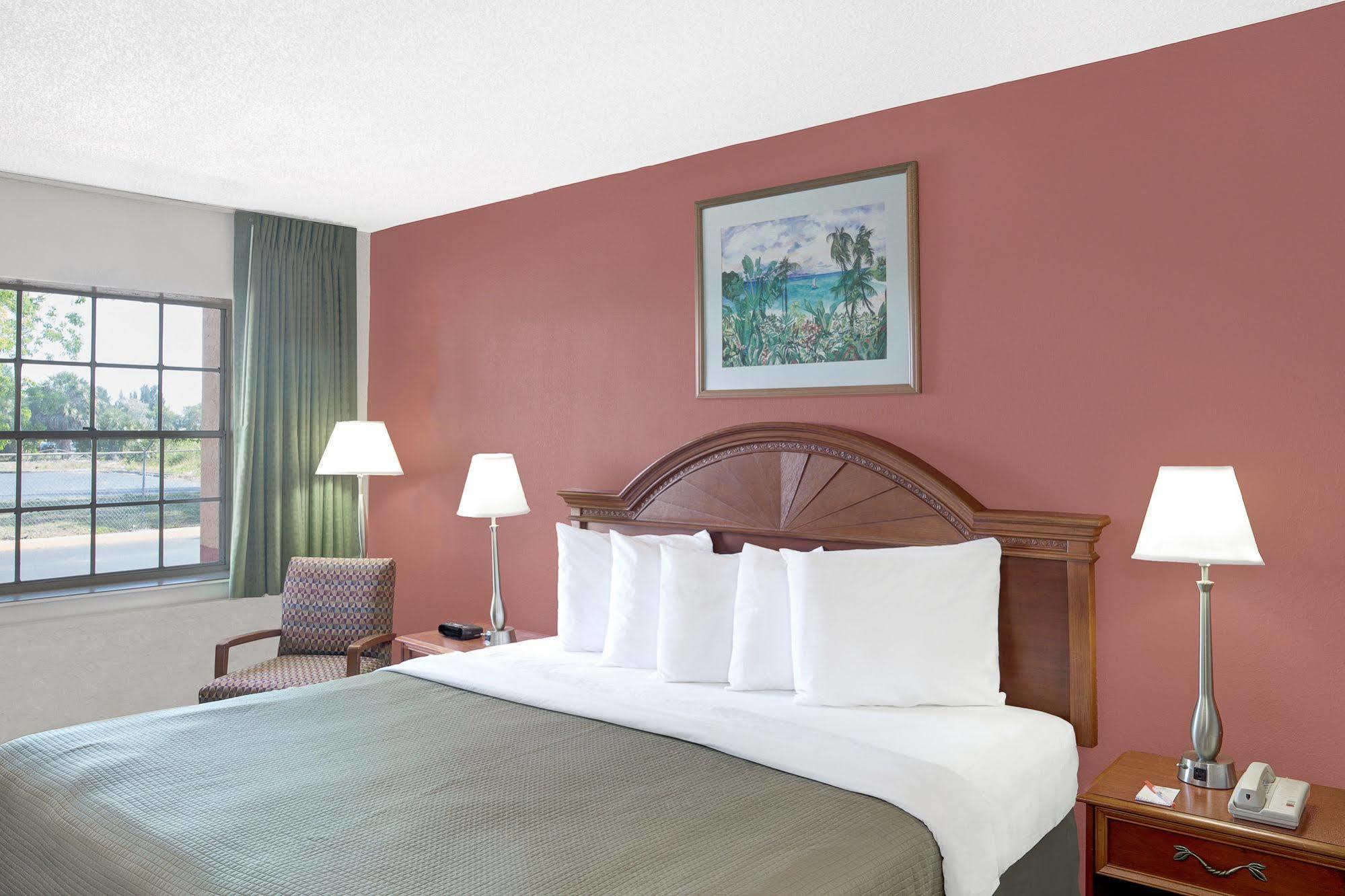Howard Johnson By Wyndham Ft. Myers Fl Fort Myers Kültér fotó